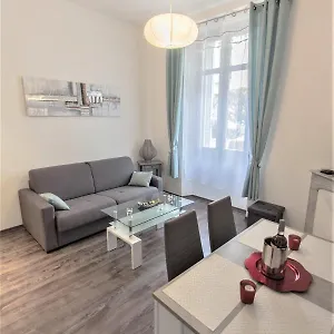 Appartement Coeur De - 5mn Croisette Palais - Terrasse Et Parking, Cannes